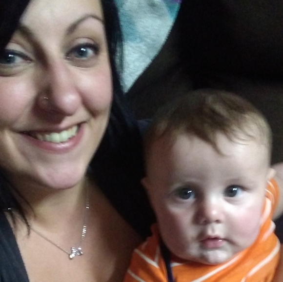 Meet your Posher, Elizabeth - Picture 2 of 15